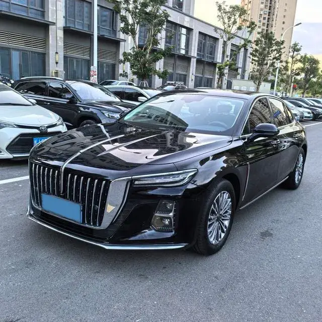 2022 HONGQI H5 view 1