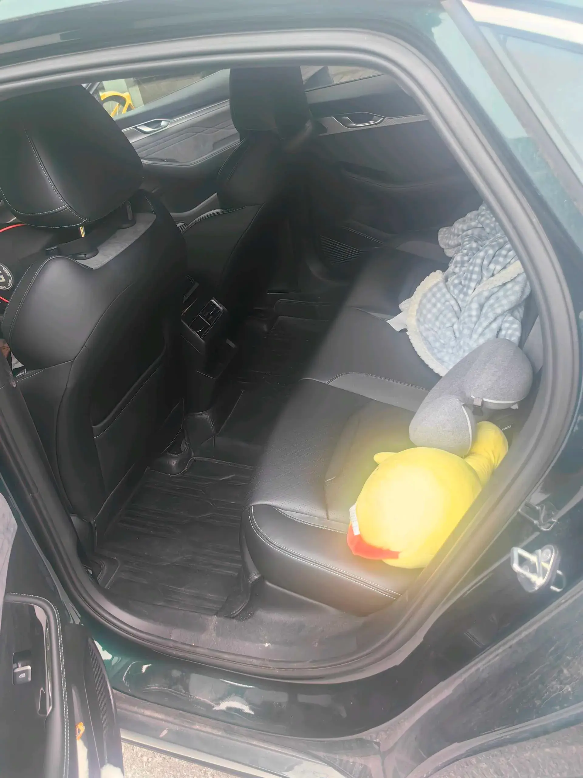 2023 GEELY PREFACE thumbnail 4