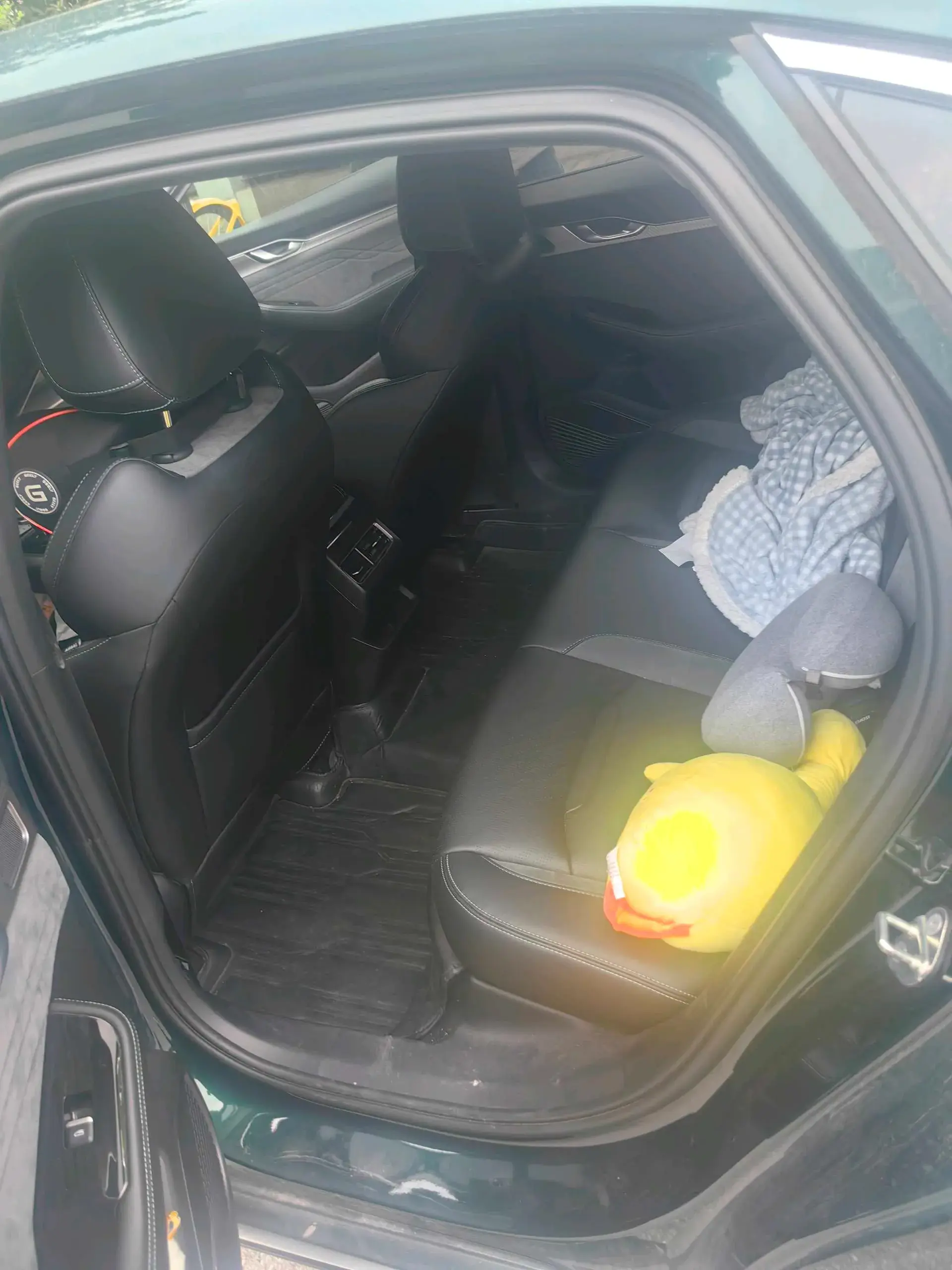 2023 GEELY PREFACE thumbnail 3