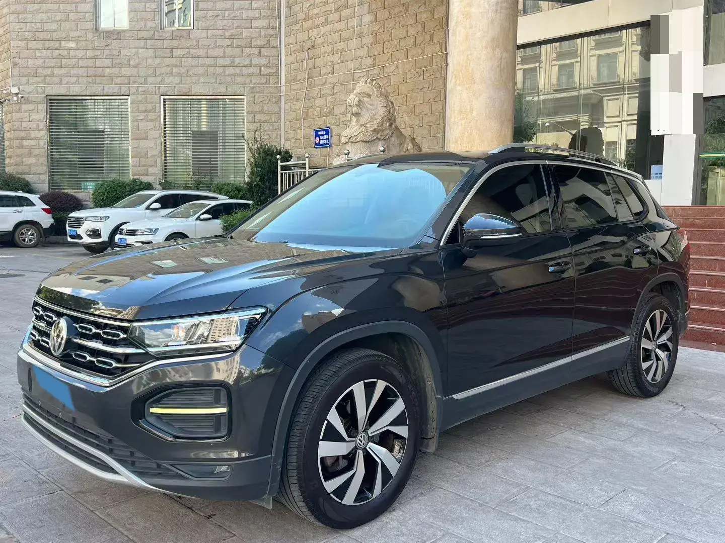 2019 VOLKSWAGEN TAYRON view 1