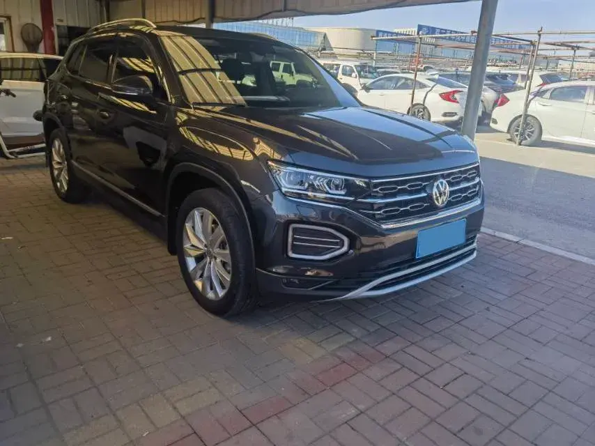 2019 VOLKSWAGEN TAYRON thumbnail 3