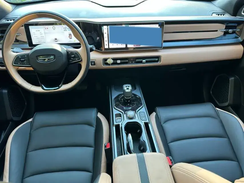 2023 GEELY ICON thumbnail 4