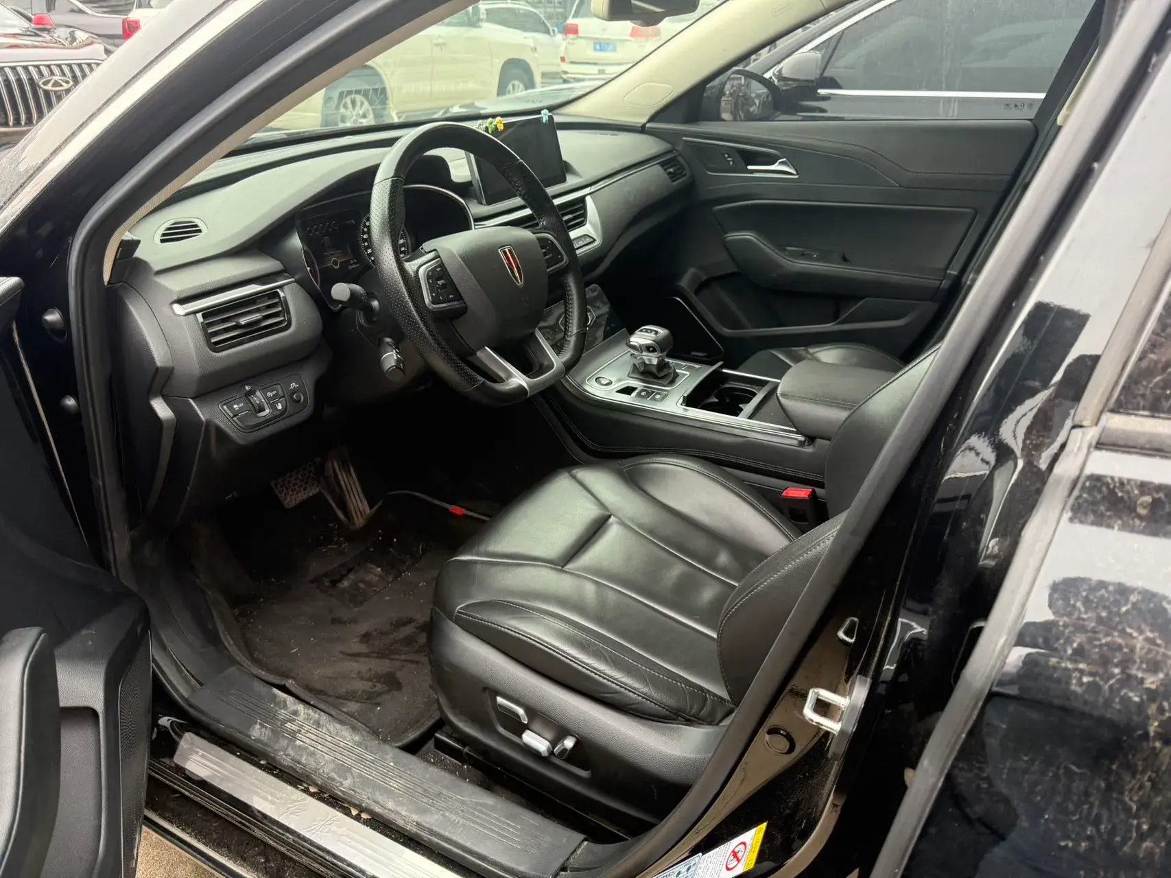 2022 HONGQI H5 thumbnail 3