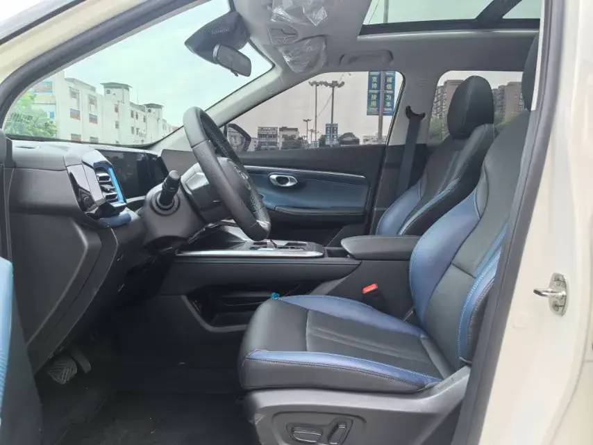 2023 GAC TRUMPCHI thumbnail 4