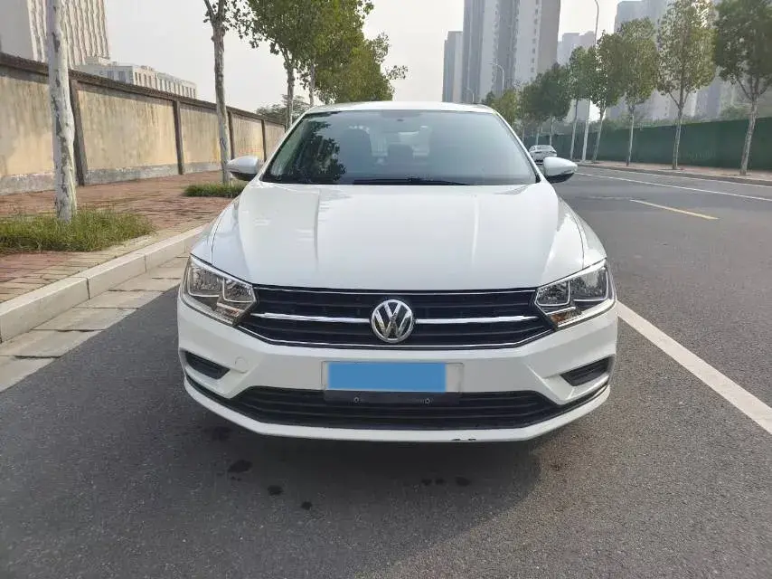 2019 VOLKSWAGEN BORA thumbnail 2
