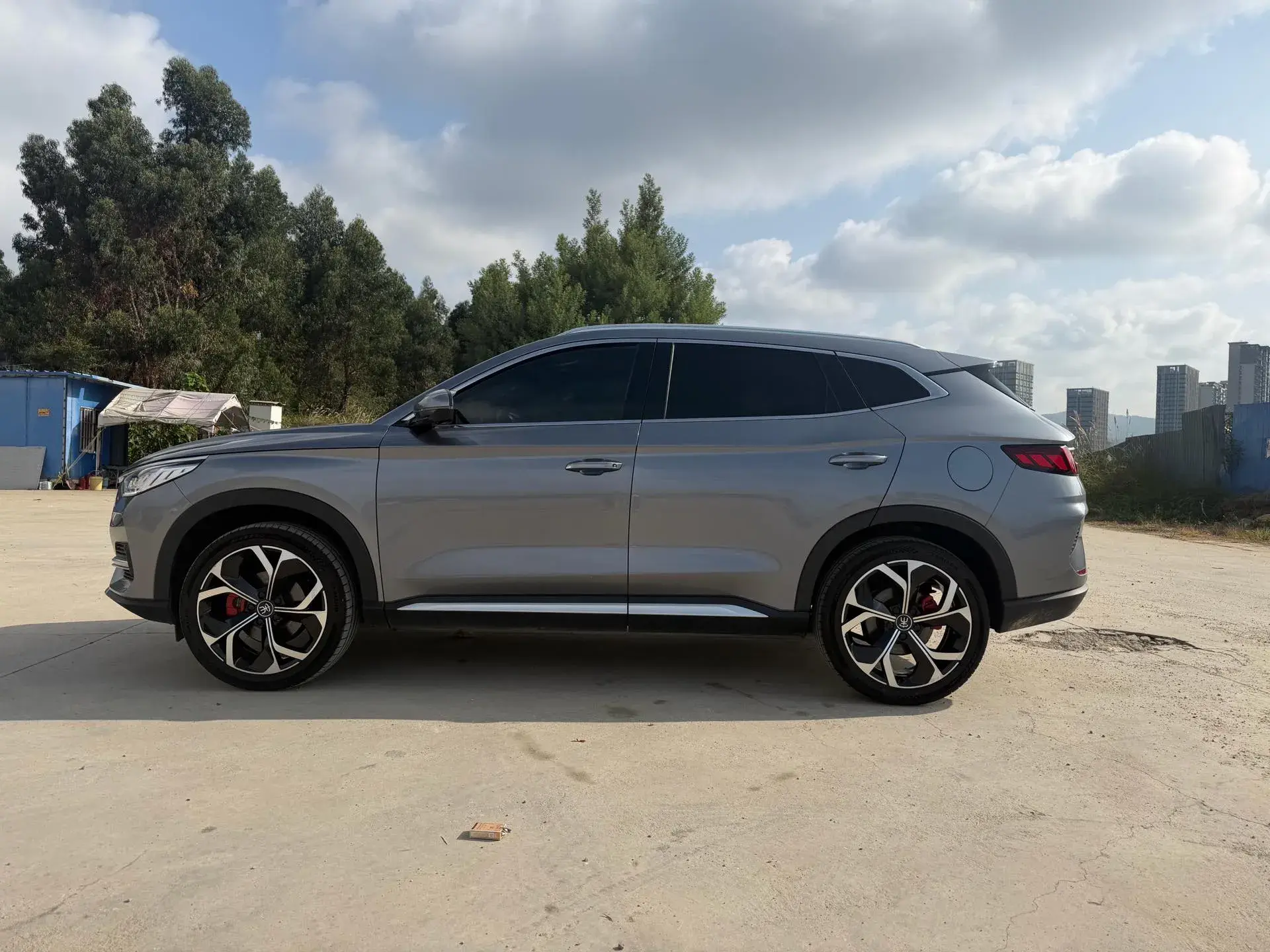 2020 BYD SONG thumbnail 4