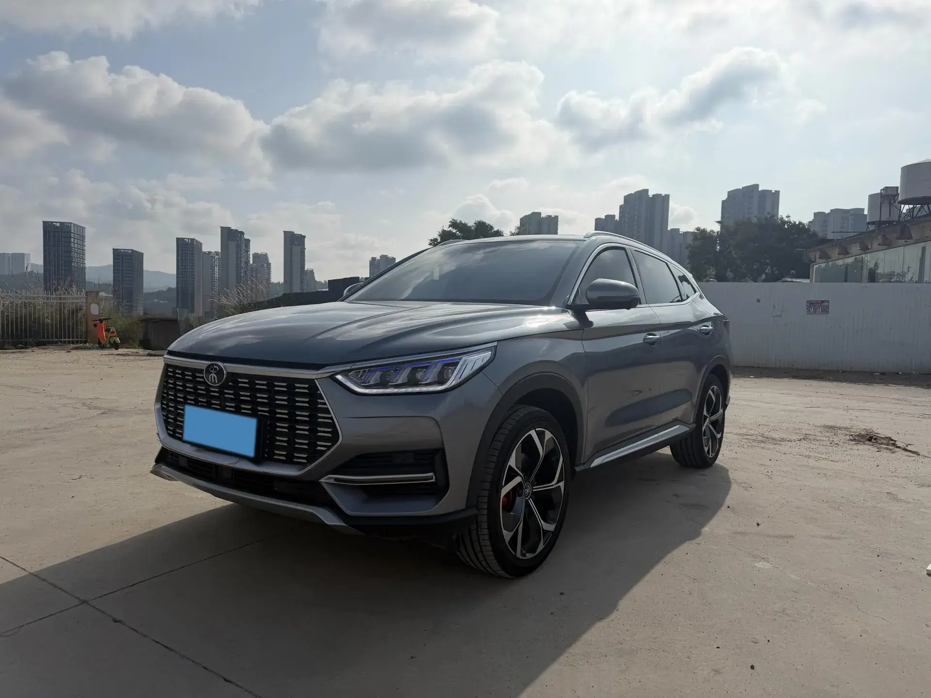 2020 BYD SONG view 1