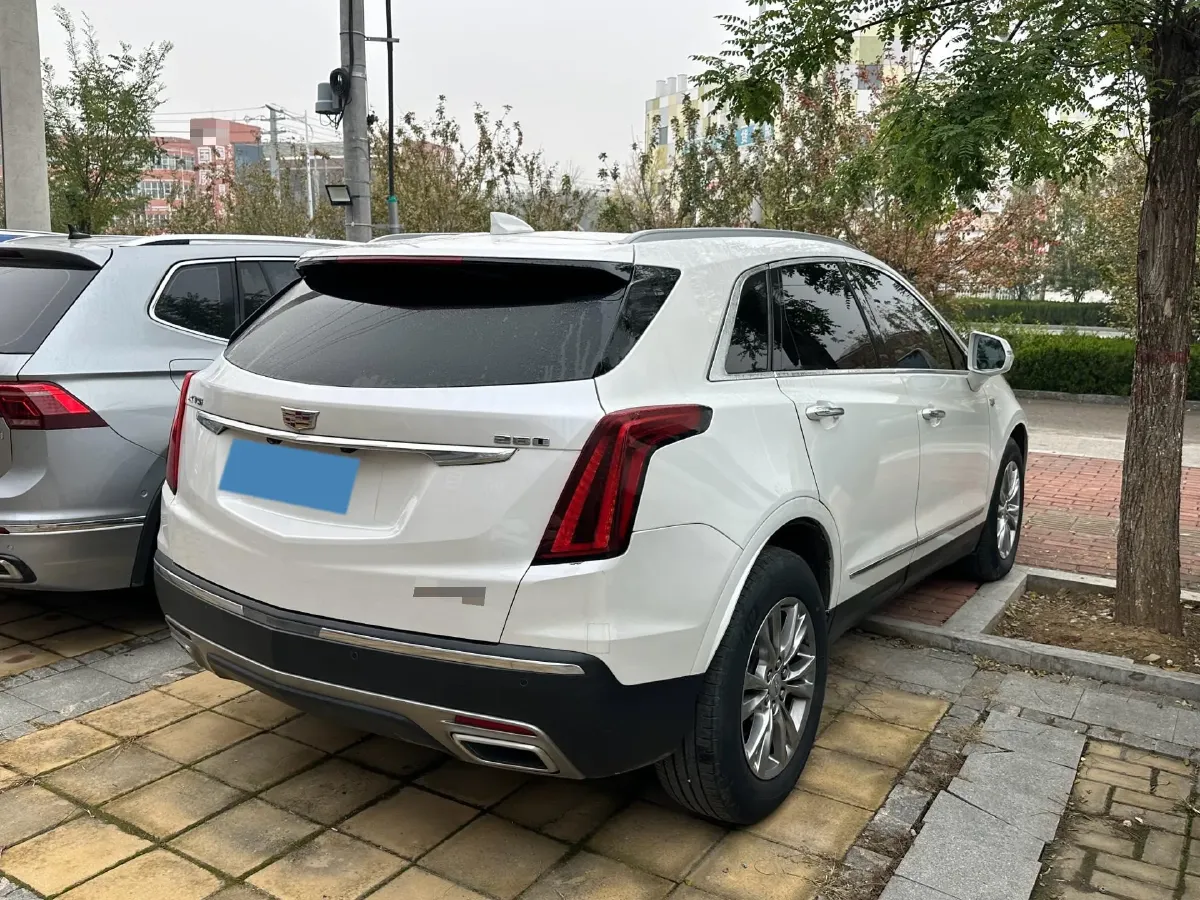 2021 Cadillac XT5 2.0T 237HP L4 9AT,autocango,china used car exporter,china ev exporter,chinese used car exporter,chinese used ev exporter