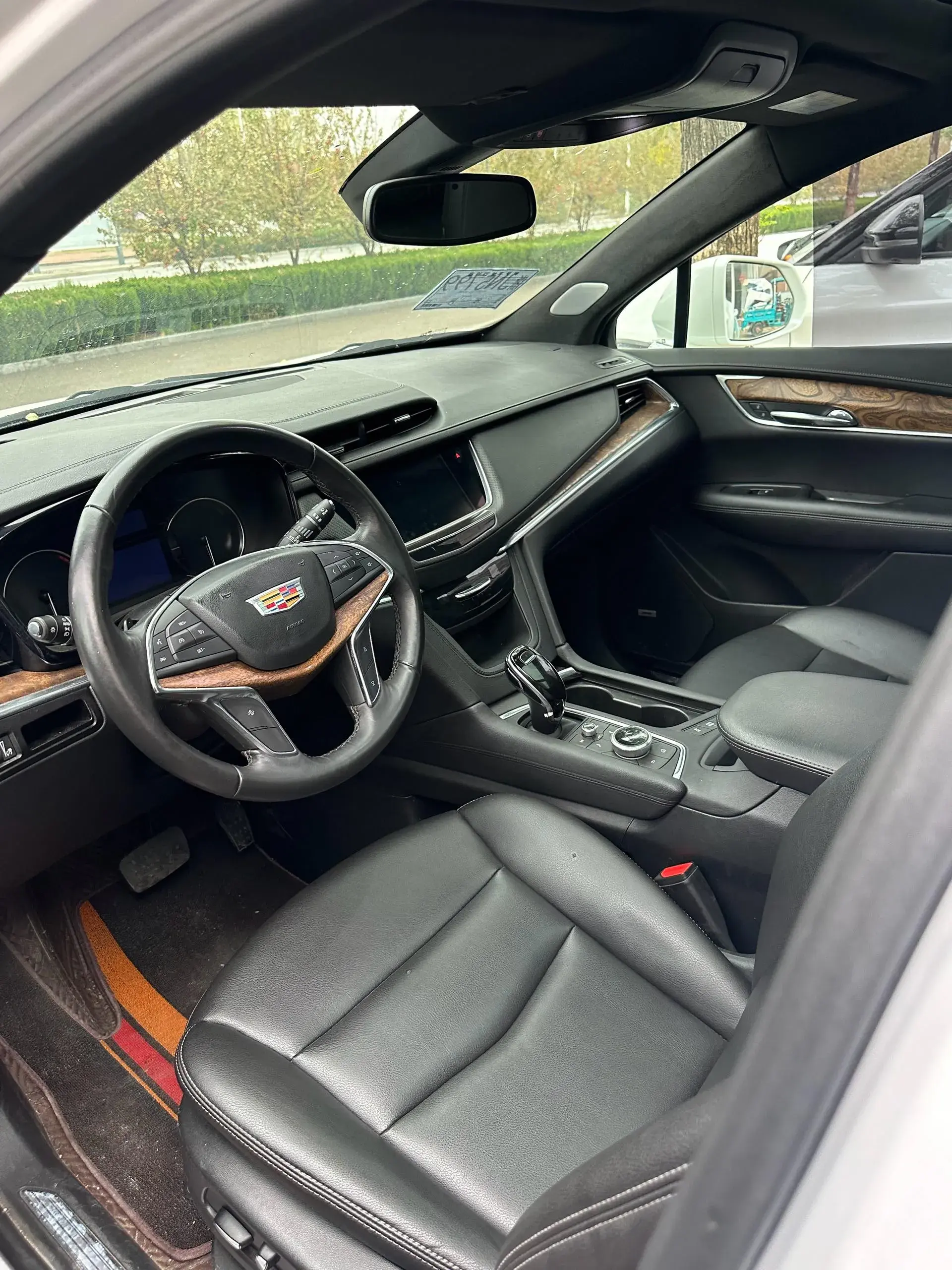 2021 CADILLAC XT5 thumbnail 3