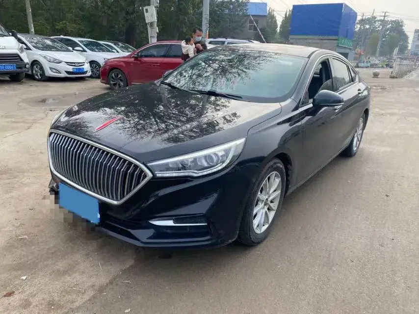 2019 HONGQI H5 view 1