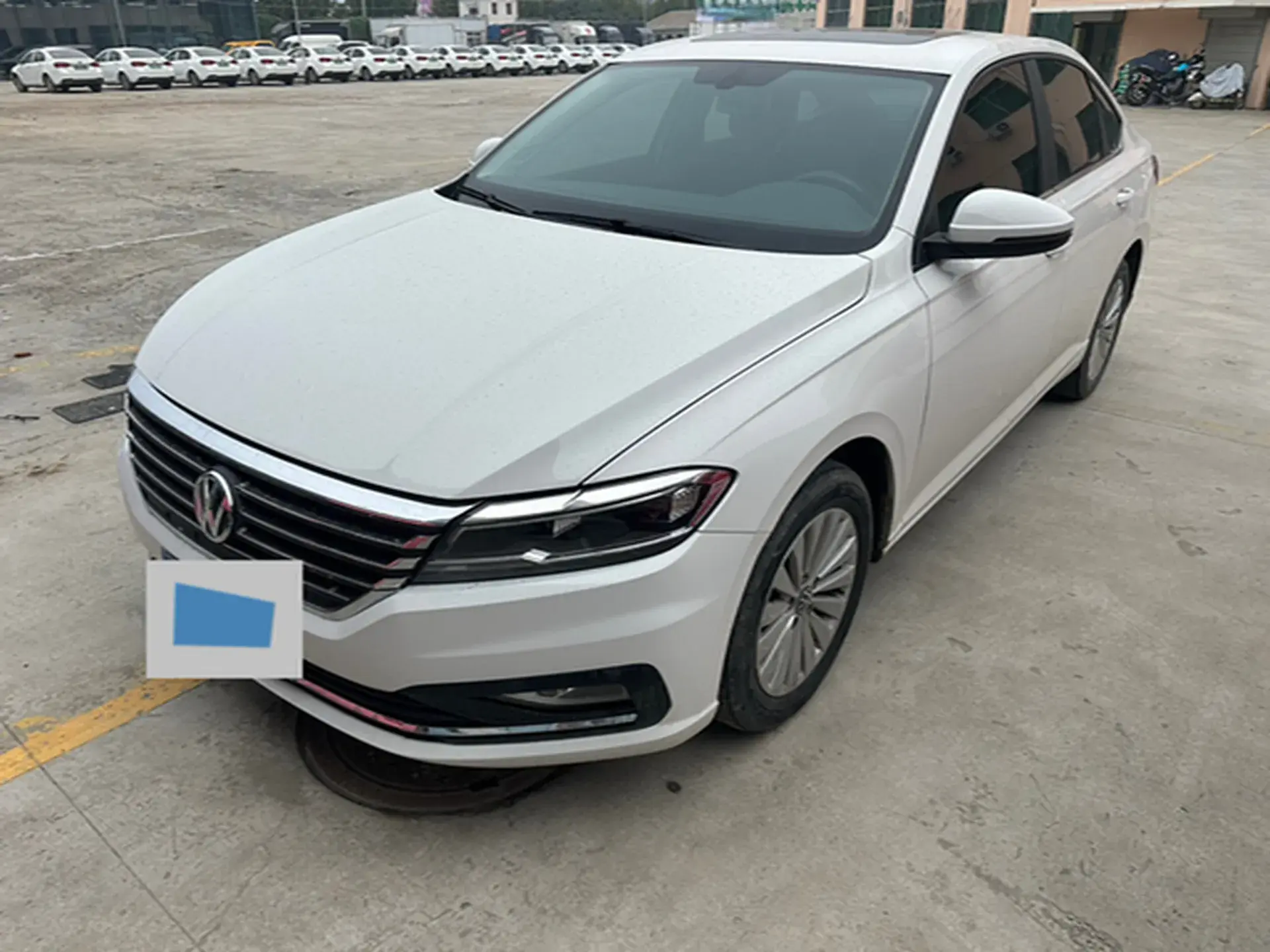 2021 VOLKSWAGEN LAVIDA view 1