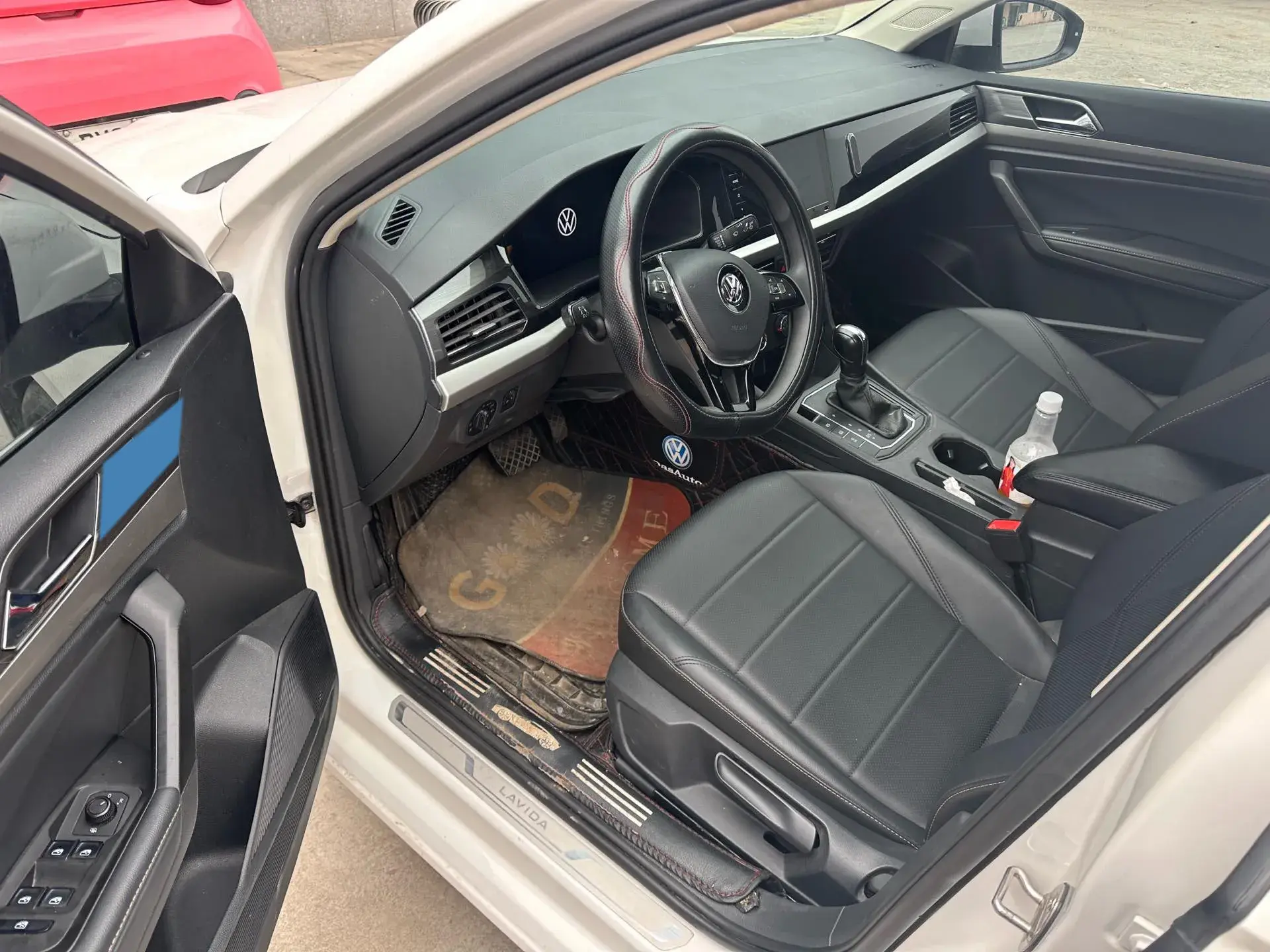 2021 VOLKSWAGEN LAVIDA thumbnail 4