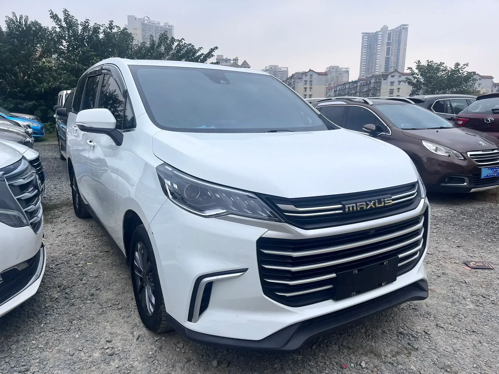 2023 MAXUS G50 thumbnail 3