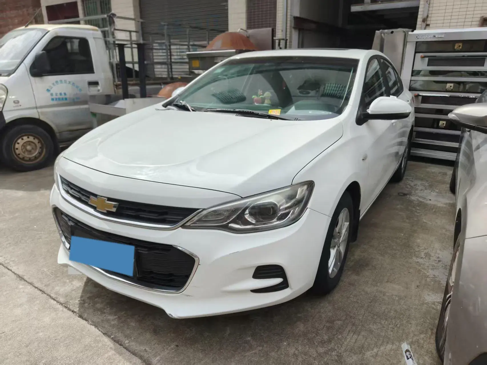 2019 CHEVROLET CAVALIER view 1