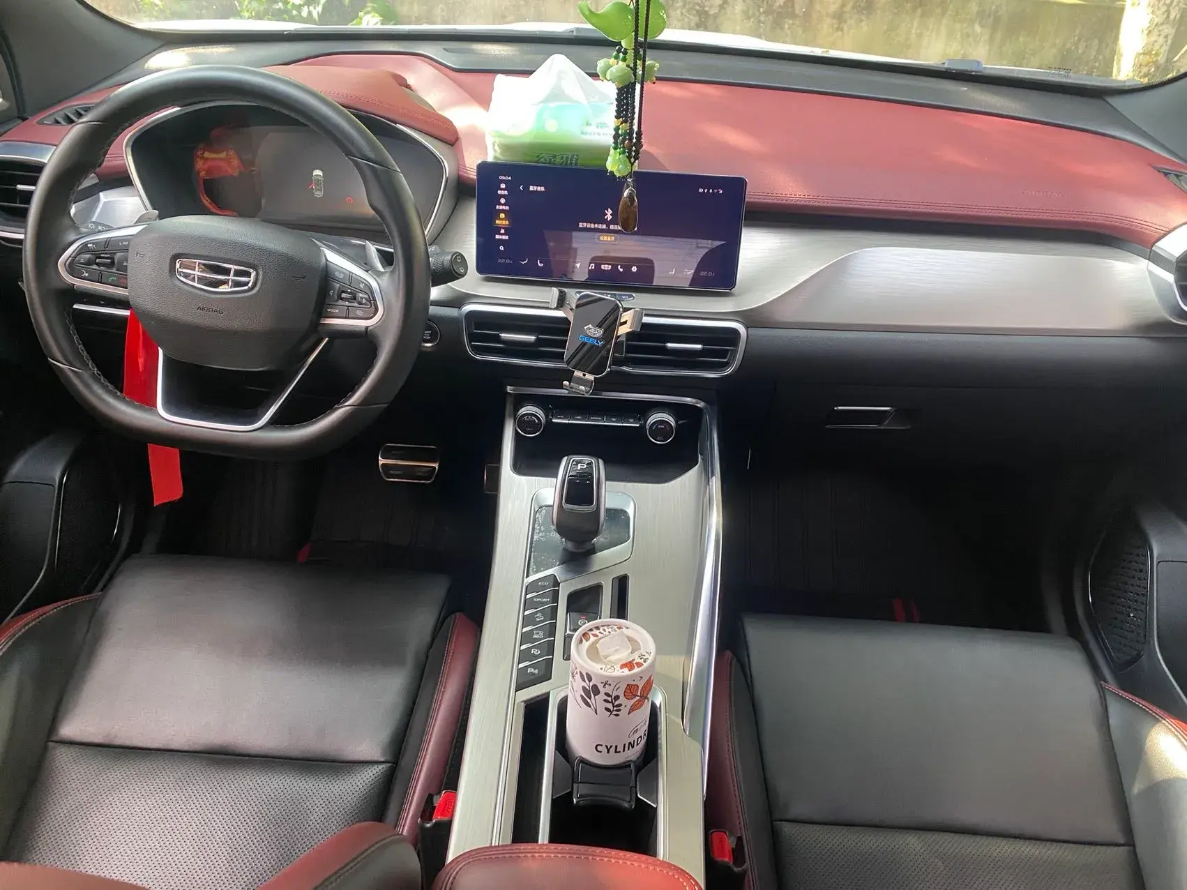 2019 GEELY COOLRAY thumbnail 2