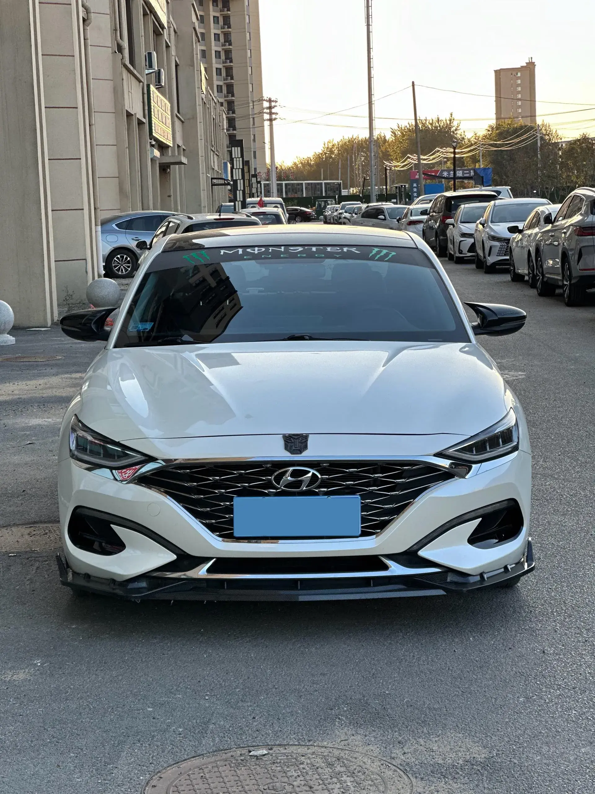 2019 HYUNDAI LA thumbnail 2