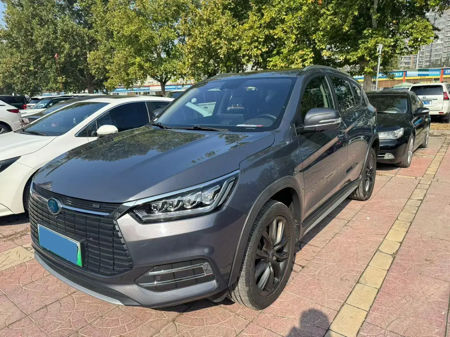 2019 BYD SONG view 1