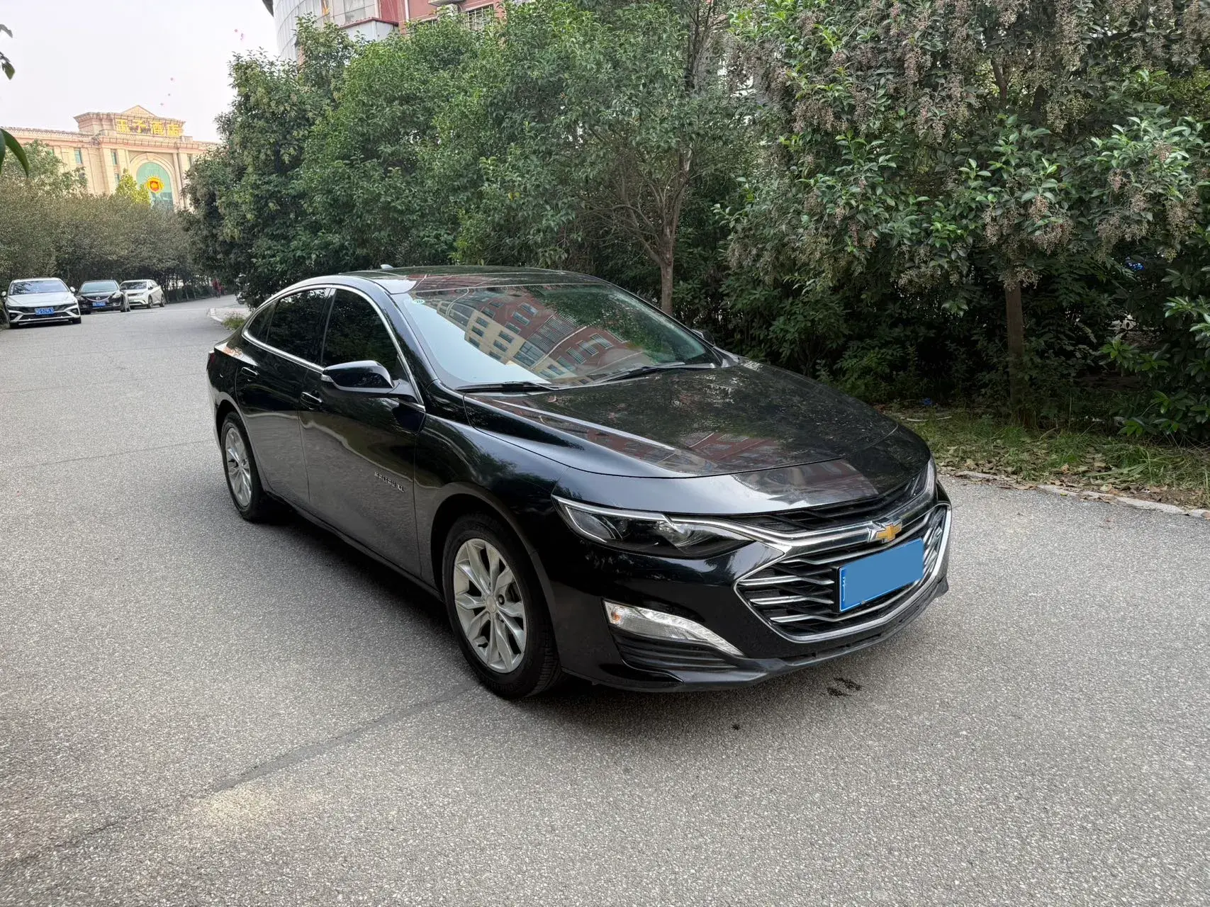 2021 CHEVROLET MALIBU thumbnail 2