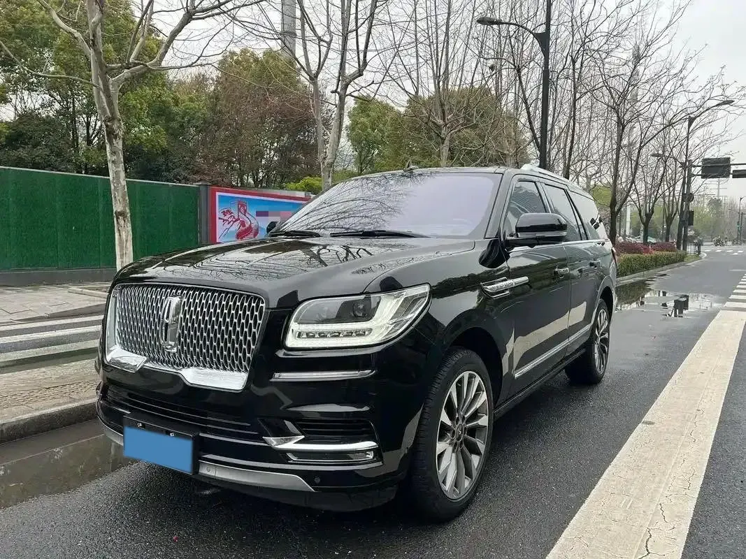 2018 Lincoln Navigator 3.5T 415HP V6 10AT,autocango,china used car exporter,china ev exporter,chinese used car exporter,chinese used ev exporter