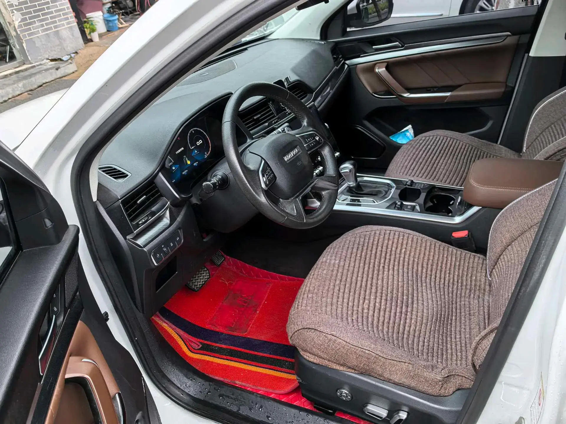 2018 HAVAL H4 thumbnail 3