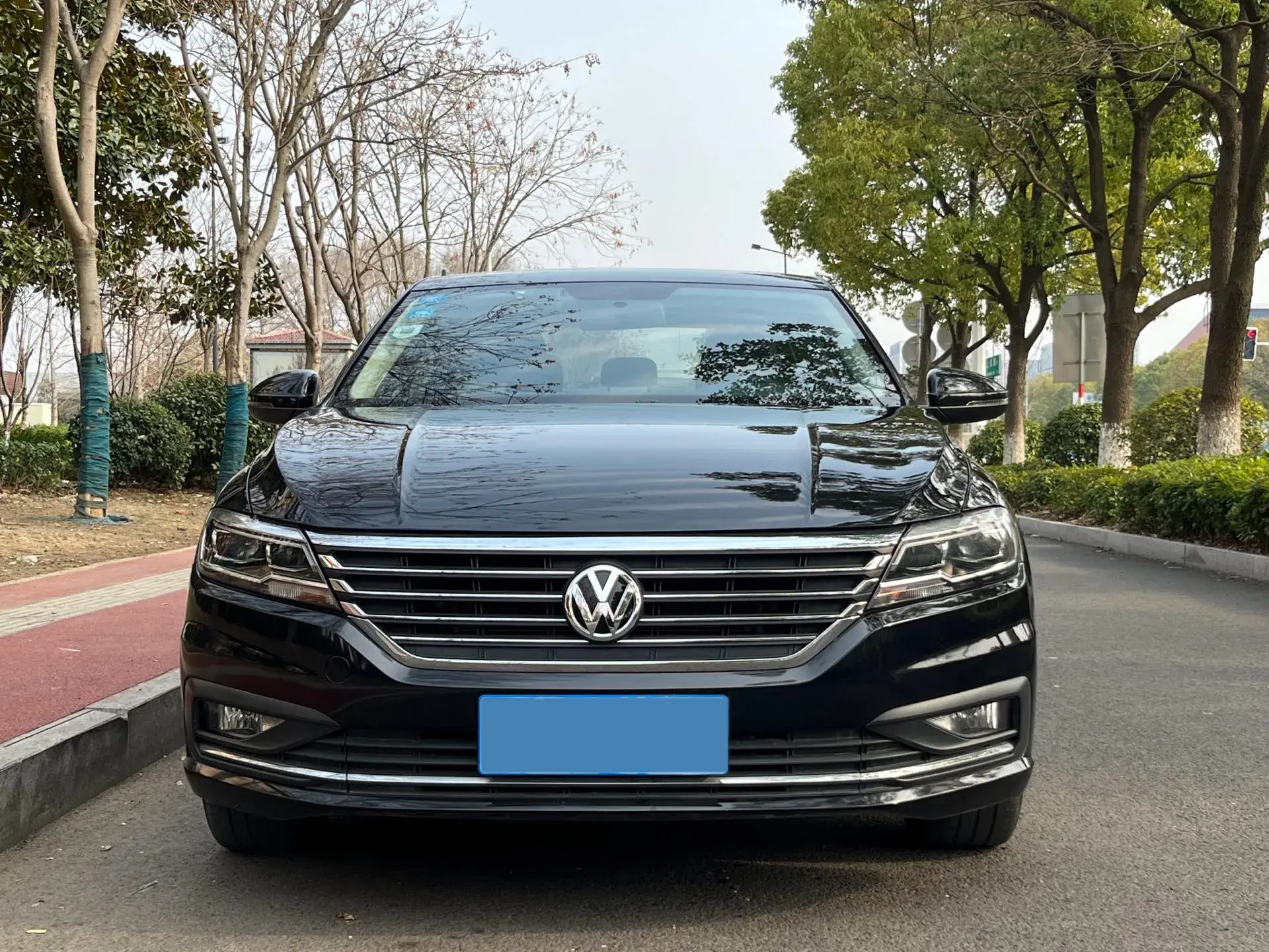 2019 VOLKSWAGEN LAVIDA thumbnail 2