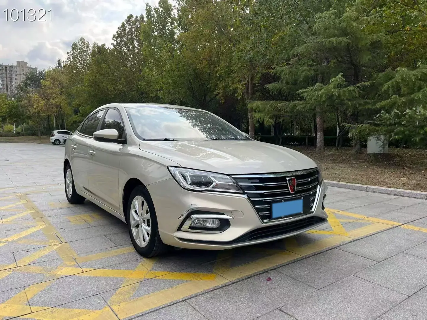 2021 ROEWE I5 thumbnail 3
