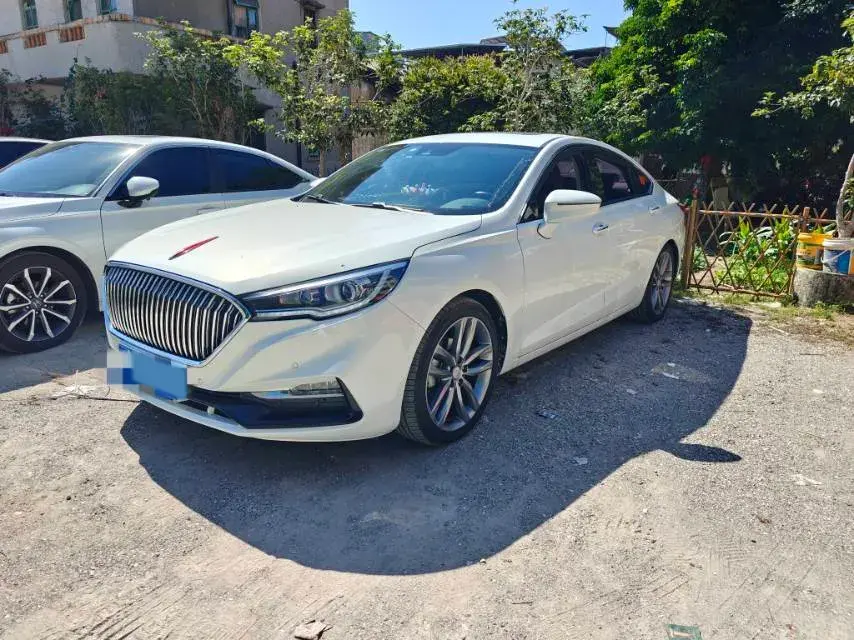 2018 HONGQI H5 view 1