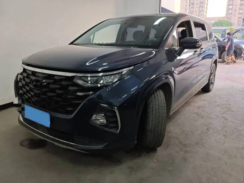 2021 HYUNDAI CUSTO view 1