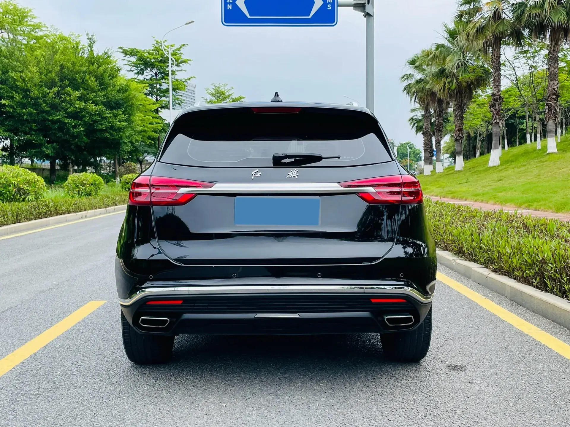 2022 HONGQI HS5 thumbnail 4