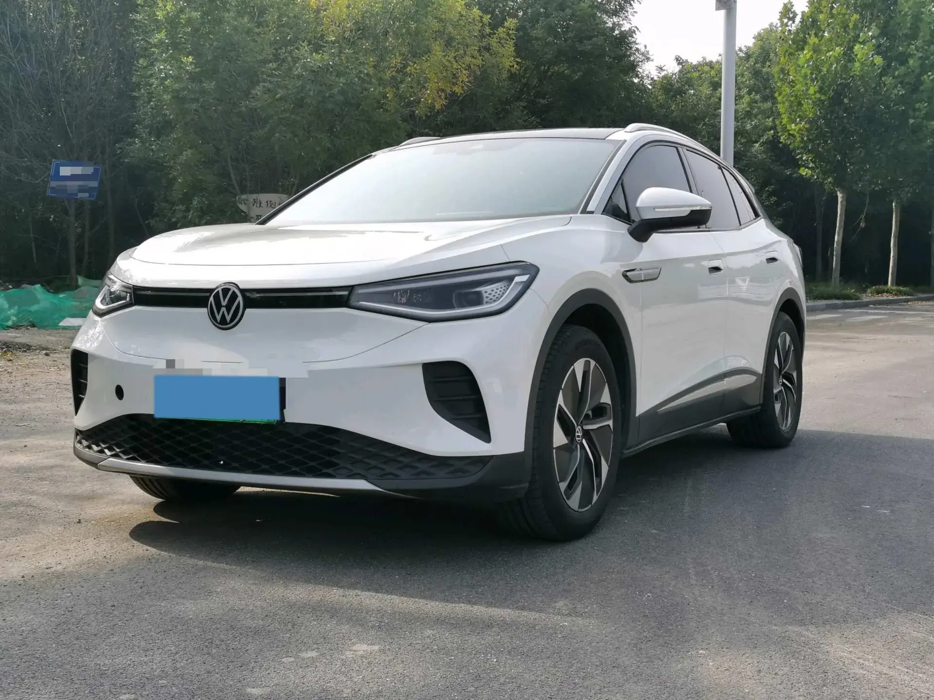 2024 VOLKSWAGEN ID.4 view 1