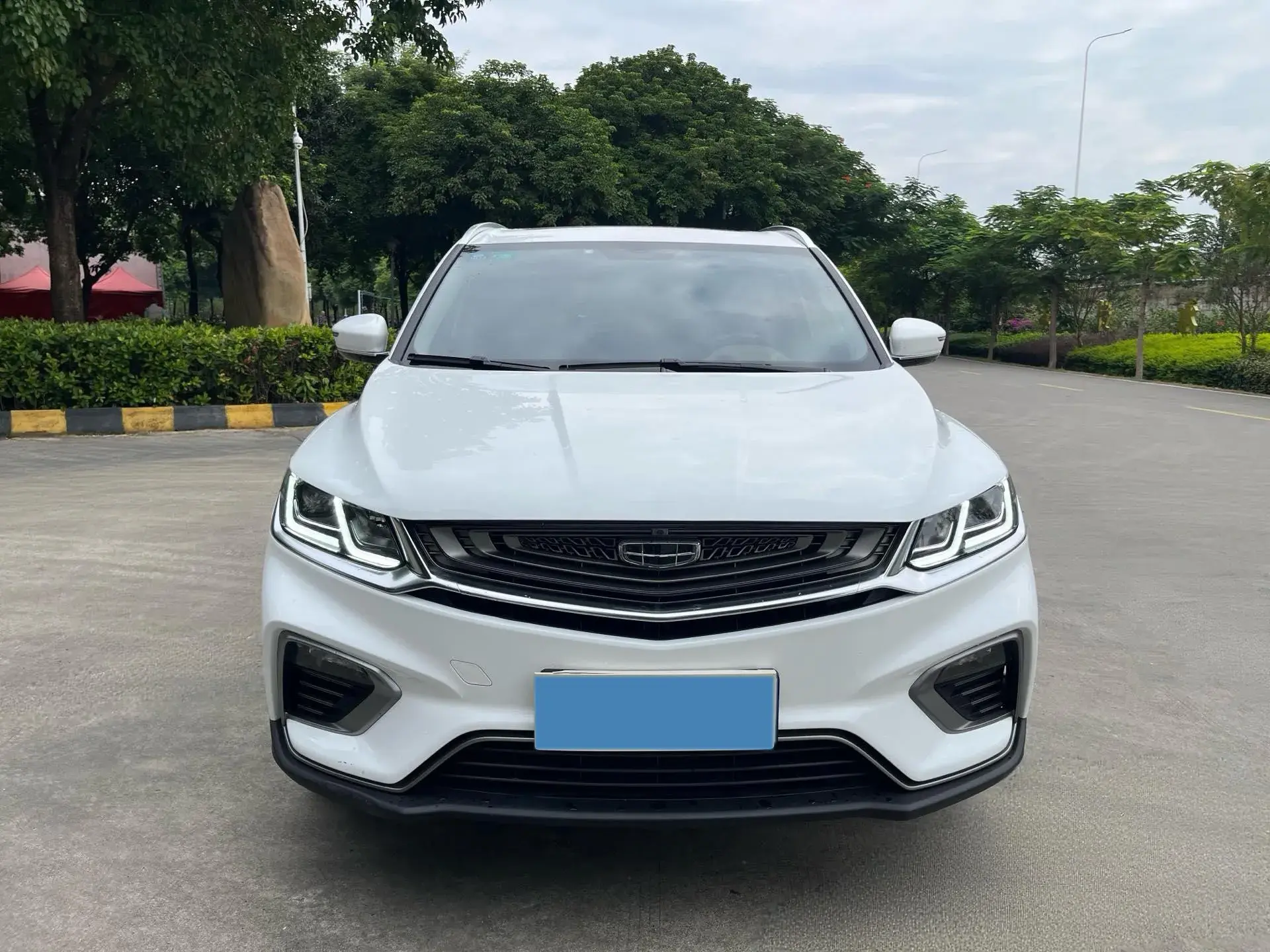2019 GEELY COOLRAY thumbnail 2