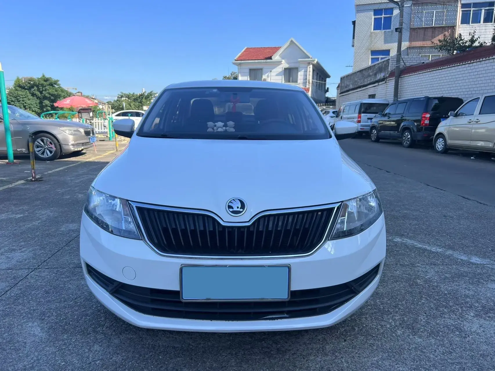 2019 SKODA RAPID thumbnail 2