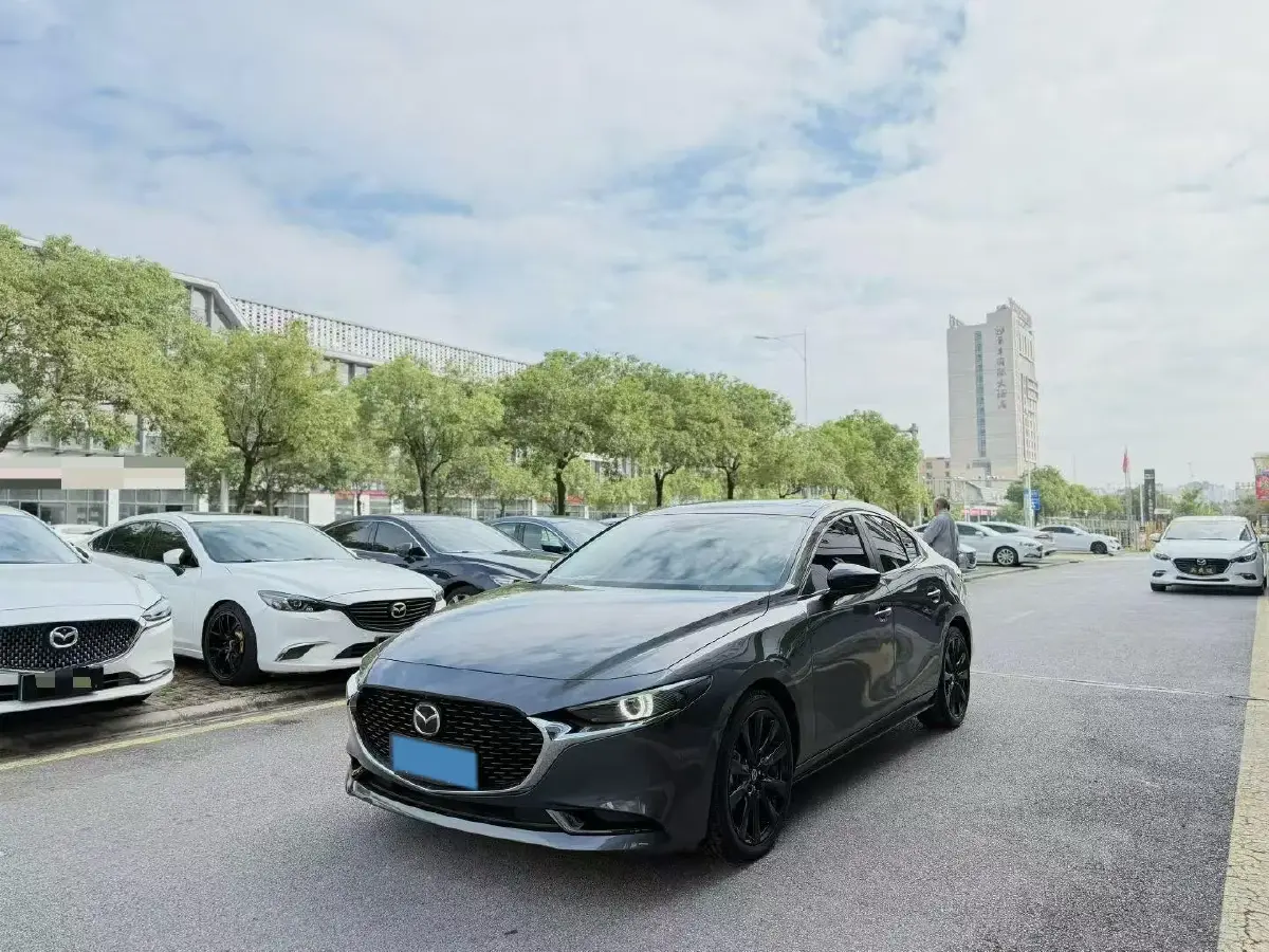 2023 Mazda 3 Axela 2.0L 158HP L4 6AT