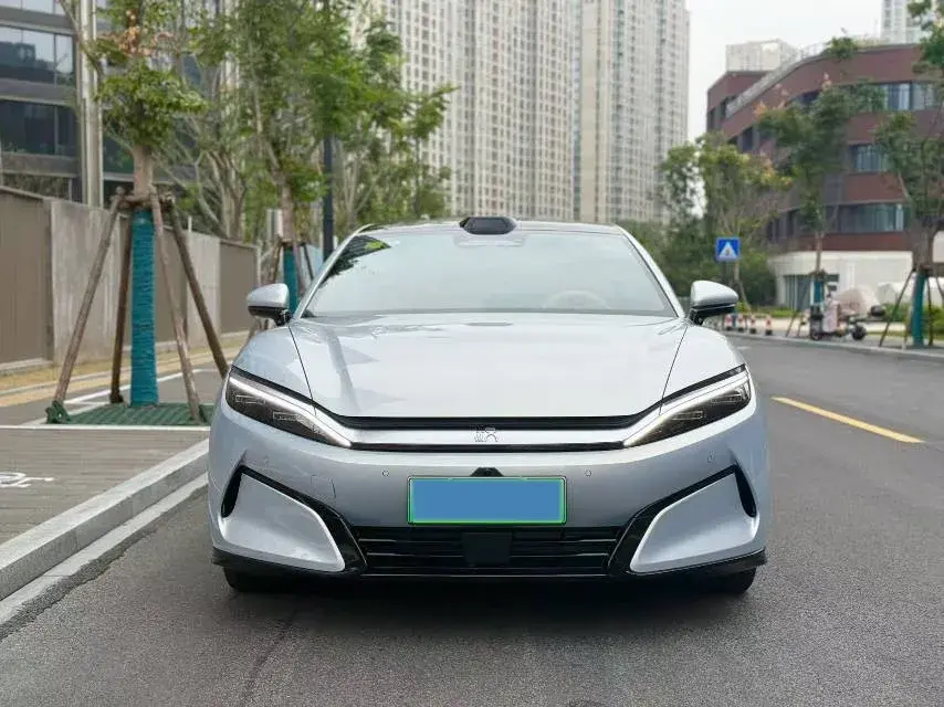 2025 BYD HANL thumbnail 2