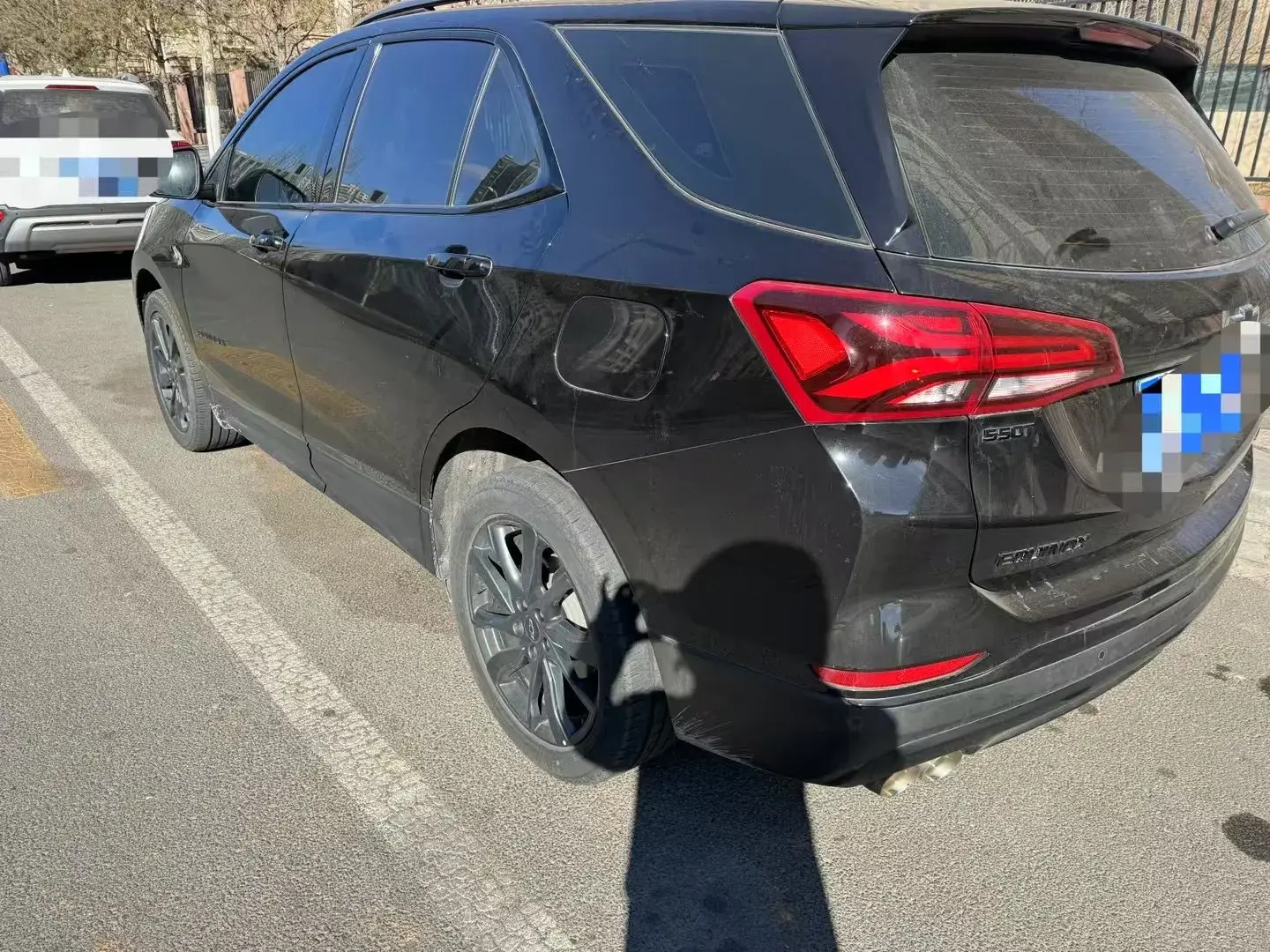 2022 CHEVROLET EQUINOX thumbnail 3