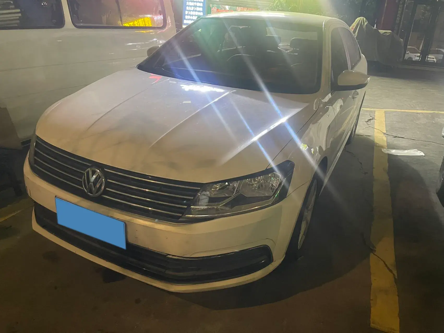 2017 VOLKSWAGEN LAVIDA view 1