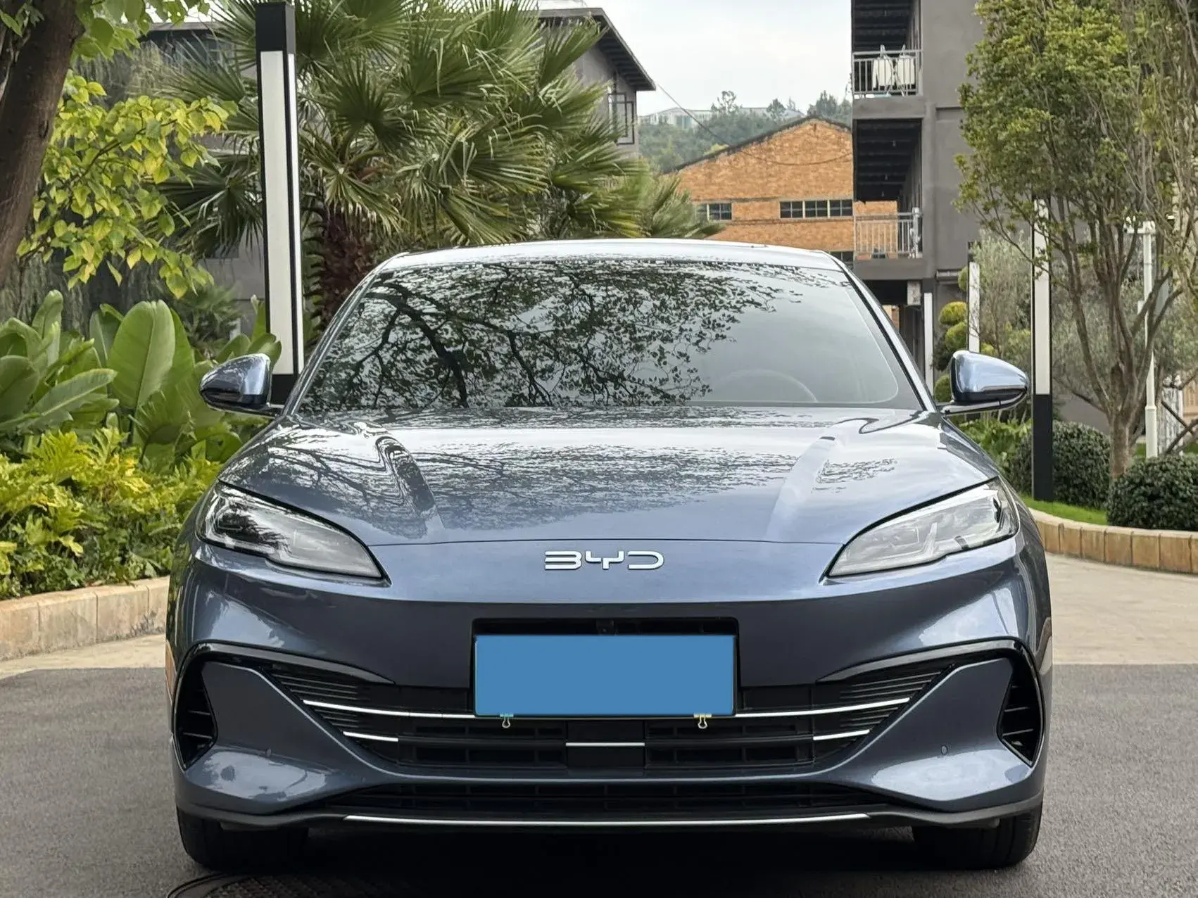 2024 BYD SEAL thumbnail 2