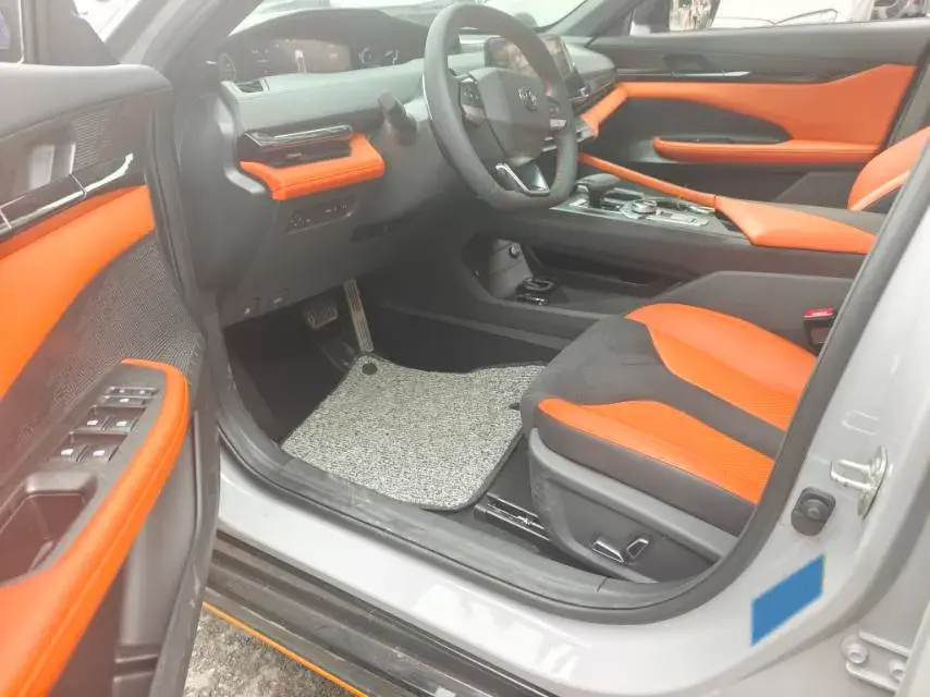 2023 CHANGAN UNI-V thumbnail 3