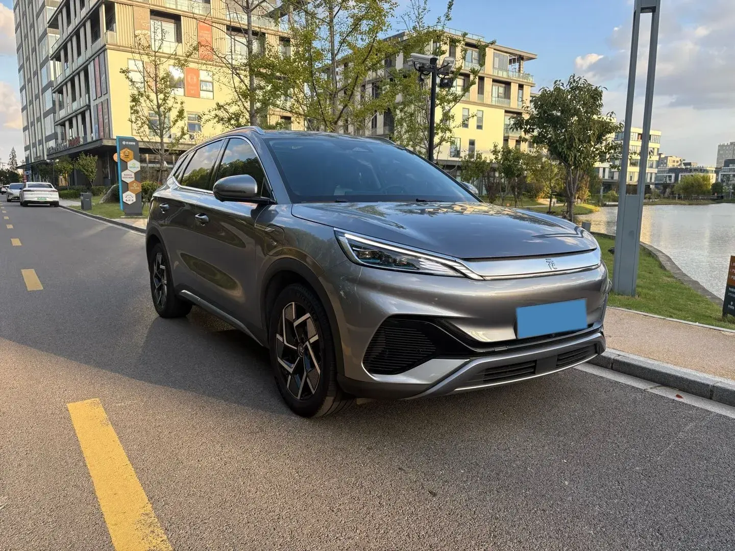 2022 BYD YUAN thumbnail 3