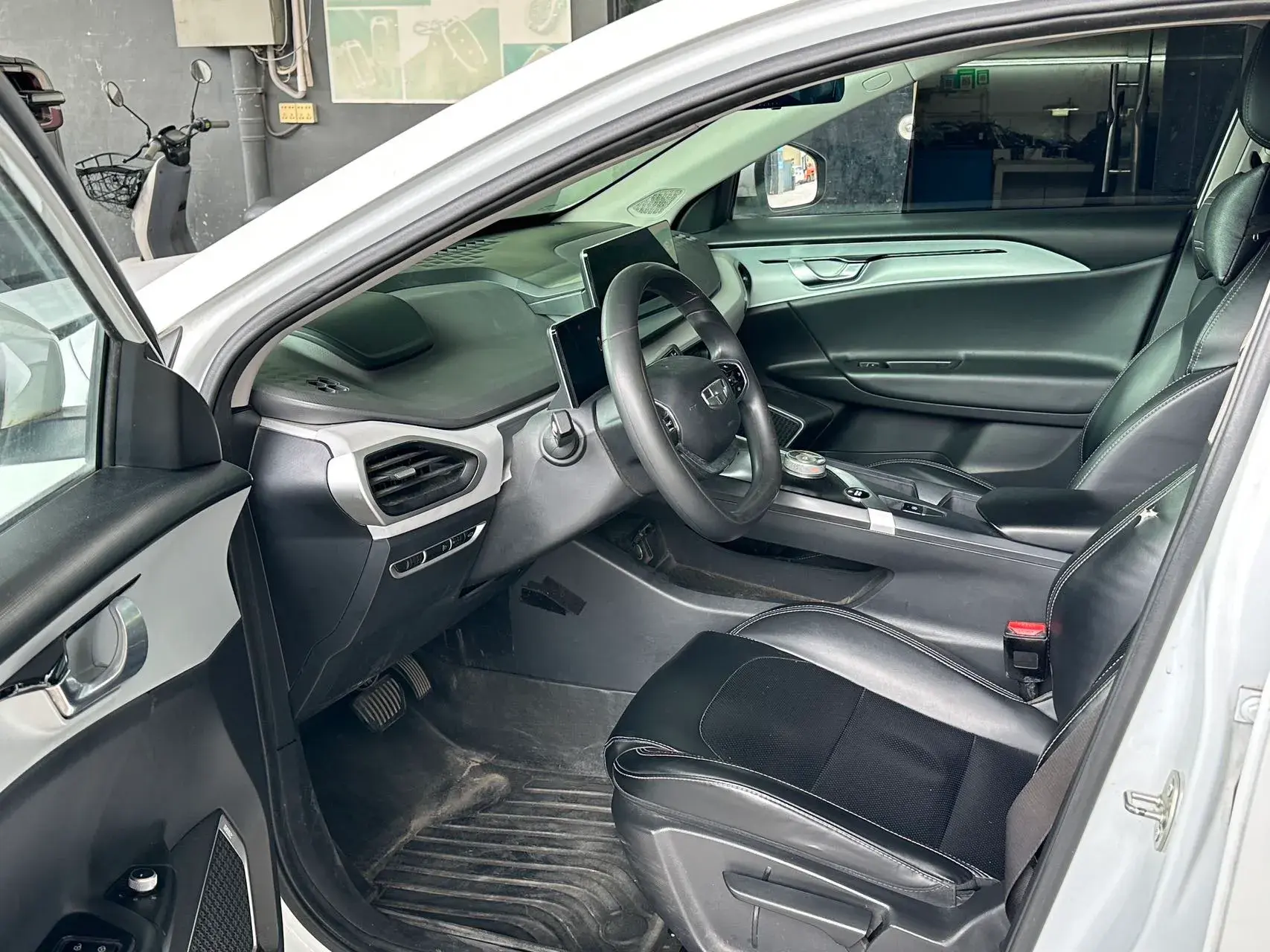 2022 GEOMETRY A thumbnail 2