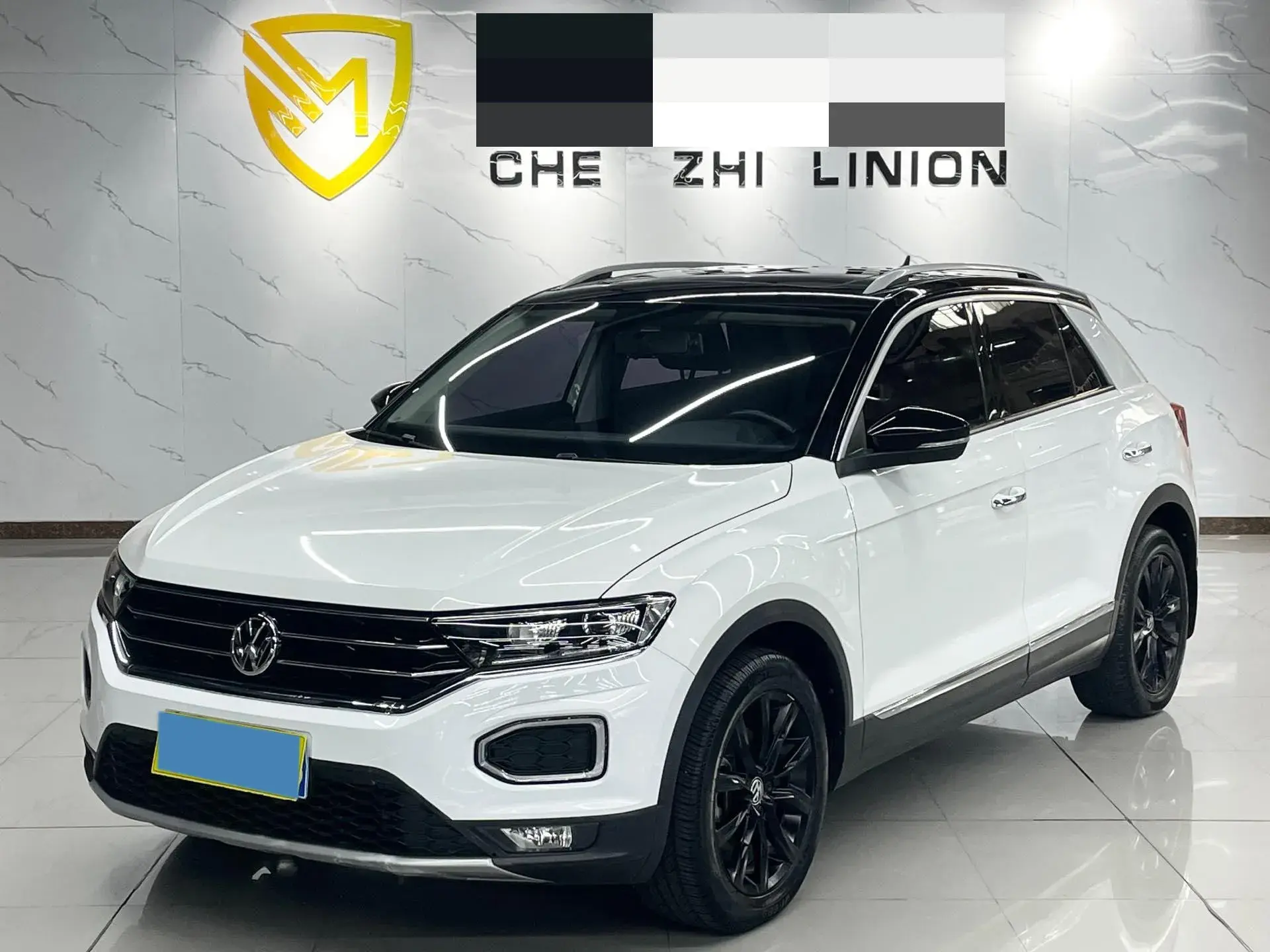 2018 VOLKSWAGEN T-ROC view 1