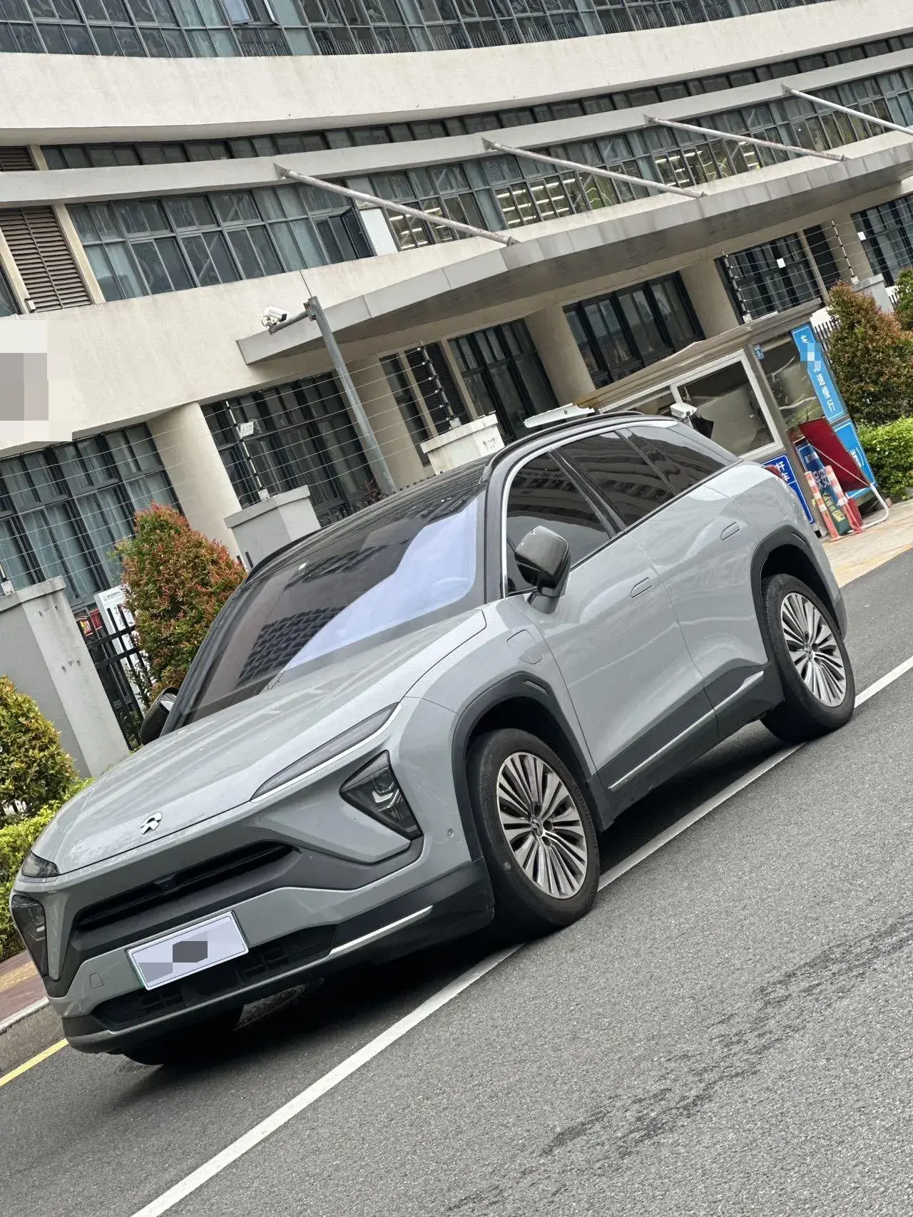 2020 NIO ES6 thumbnail 4