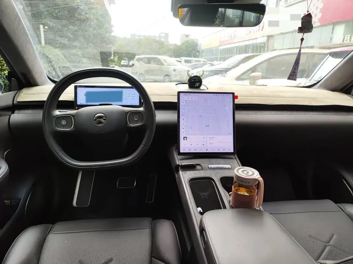 2021 VOLKSWAGEN ID.6 thumbnail 3