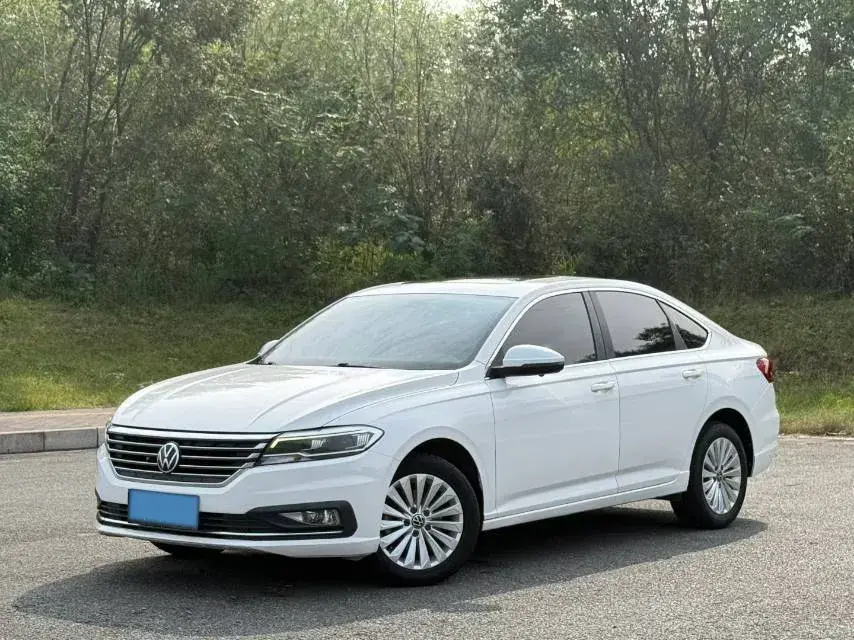 2021 VOLKSWAGEN LAVIDA view 1