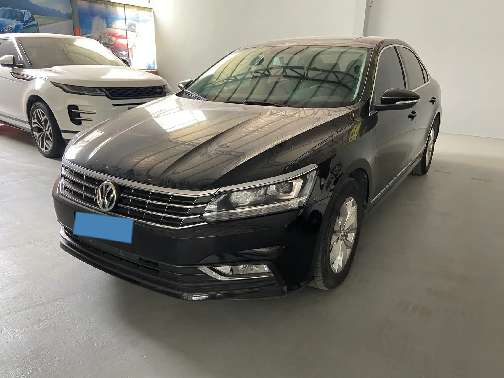2017 VOLKSWAGEN PASSAT view 1