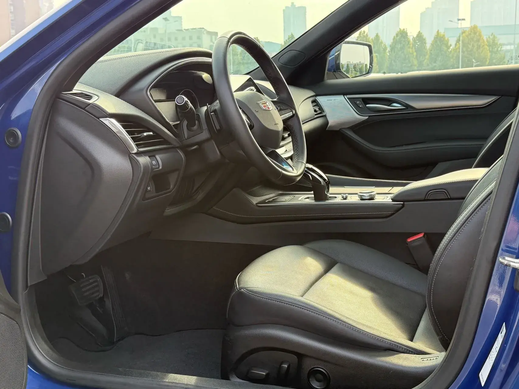 2021 CADILLAC CT5 thumbnail 3