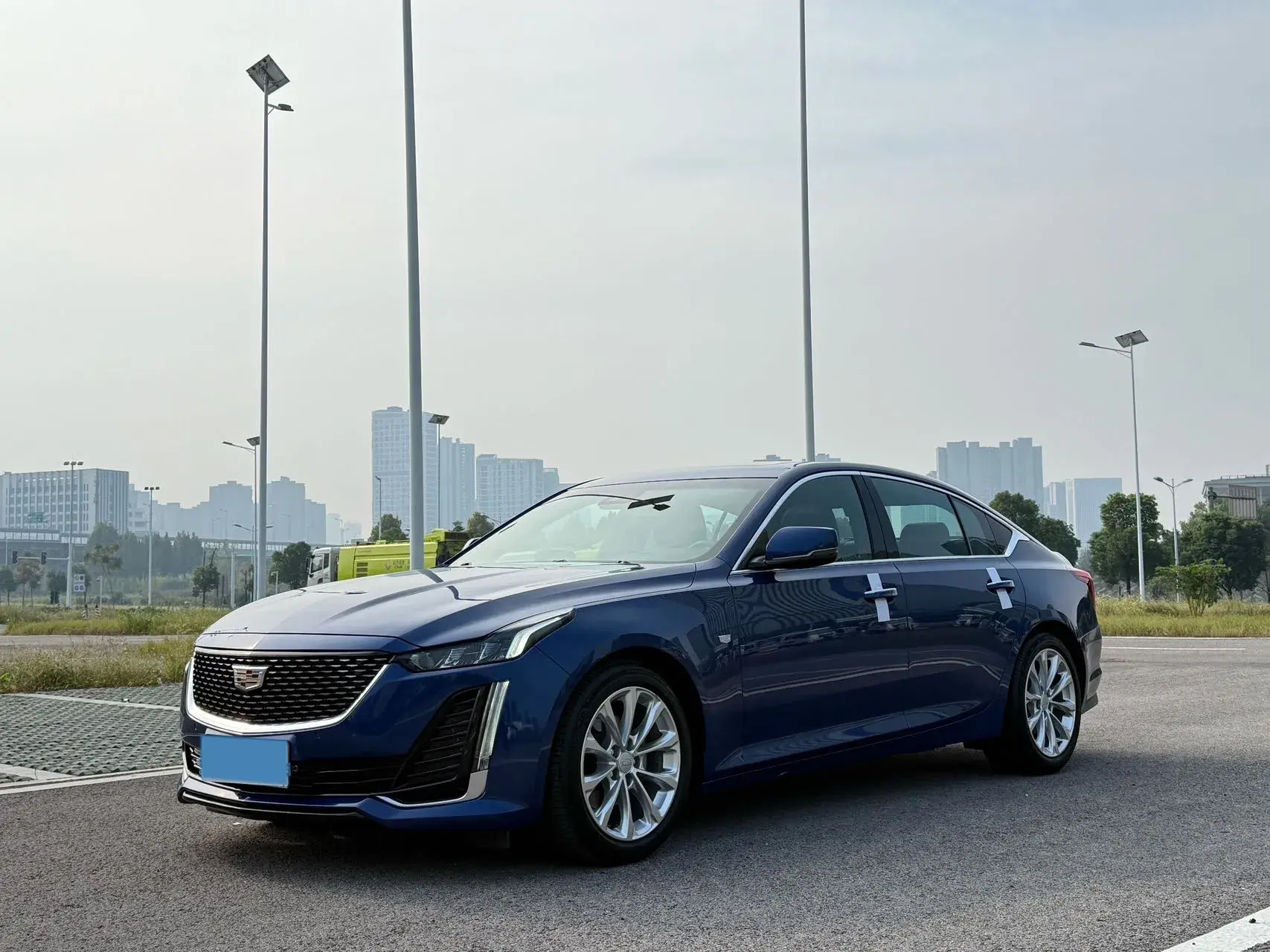 2021 CADILLAC CT5 view 1
