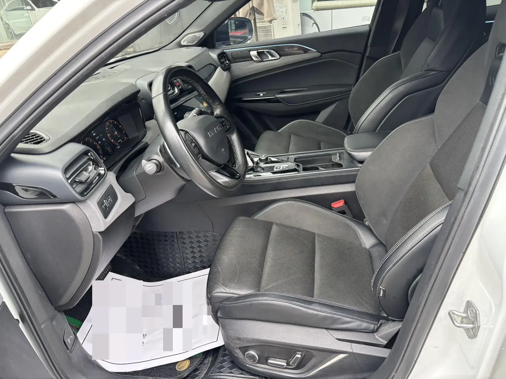 2022 LYNK&CO 03 thumbnail 4