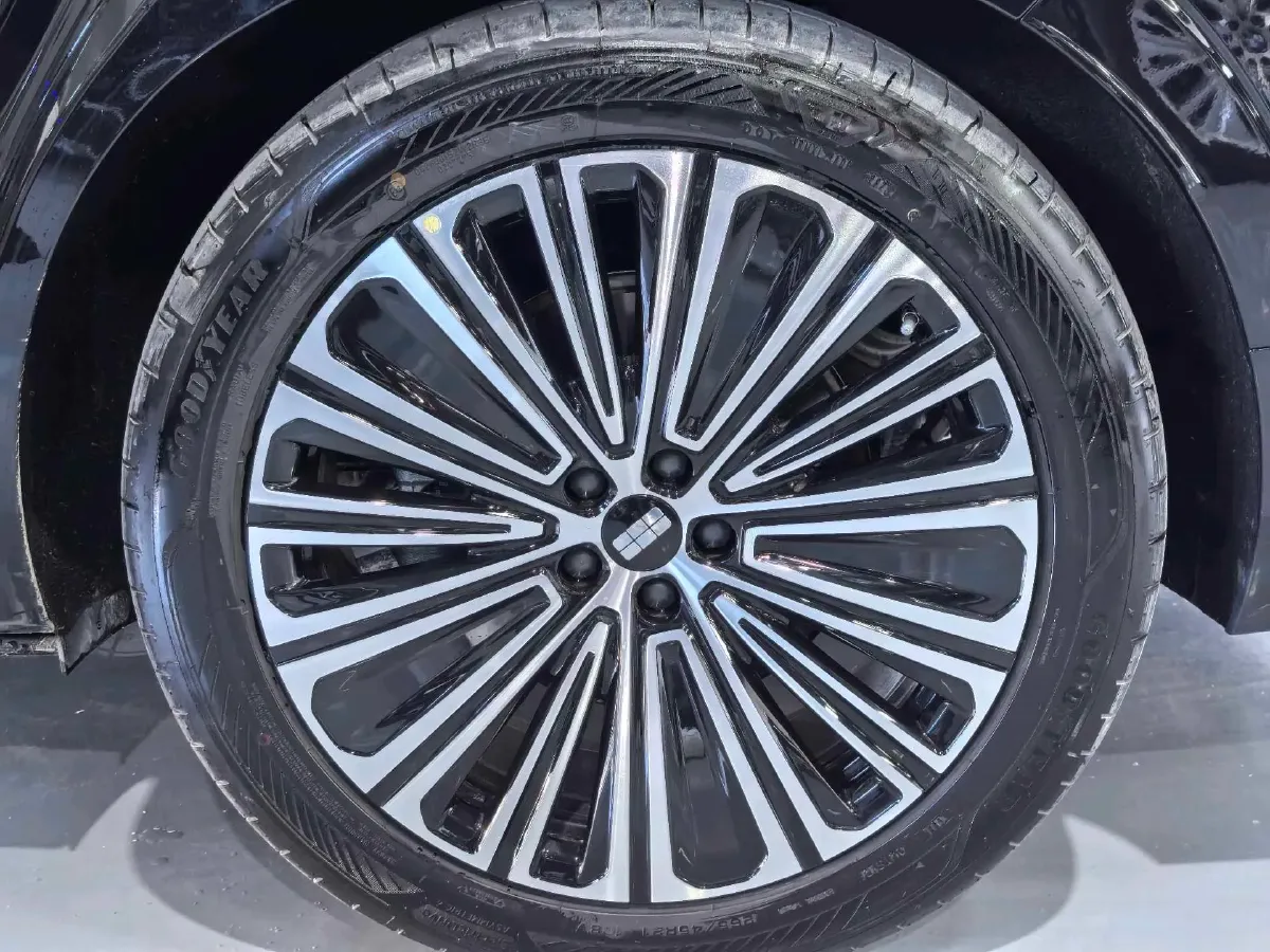 2025 Geely Galaxy M9 1.5T 163HP L4 3DHT PHEV,autocango,china used car exporter,china ev exporter,chinese used car exporter,chinese used ev exporter