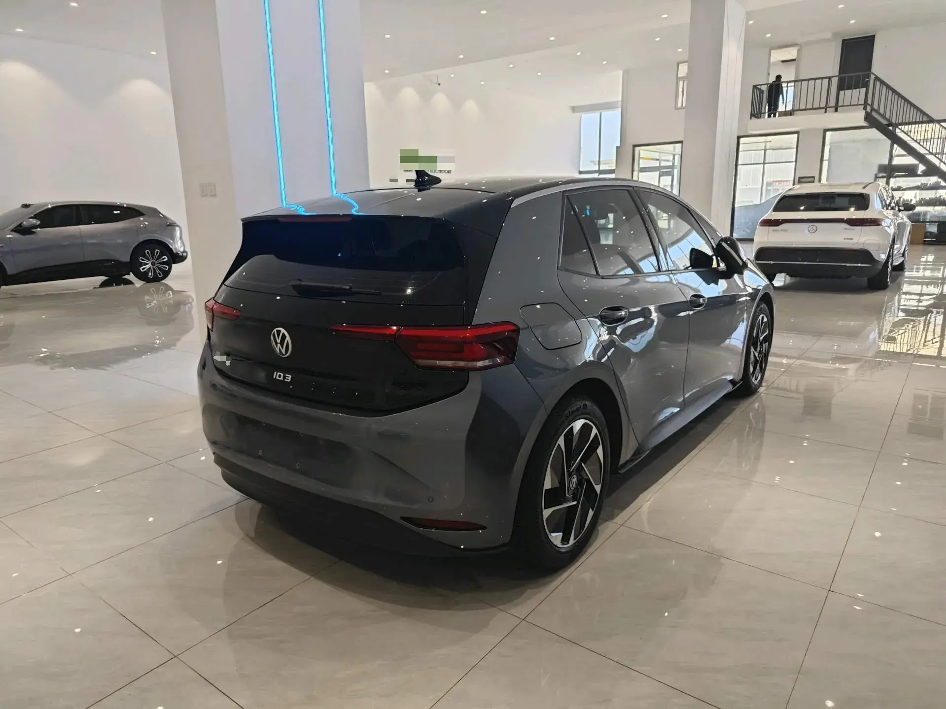 2024 VOLKSWAGEN ID.3 thumbnail 2